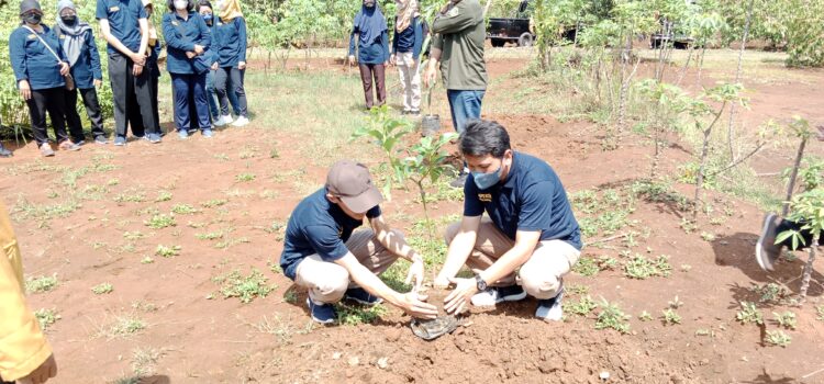 Sambut Maba Fakultas Pertanian Univet Bantara dengan Touring Laboratorium Terpadu di Desa Jagan